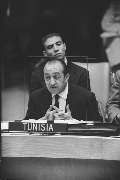 Mongi Slim (fore) during the U.N. Security Council Session on the Congo crisis. (Photo by Bob Gomel/Getty Images)